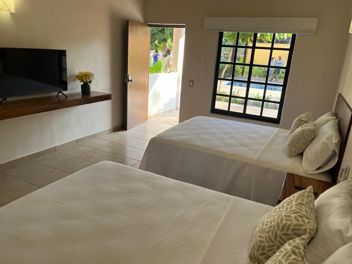Natura Hotel & Villas Zihuatanejo Kültér fotó