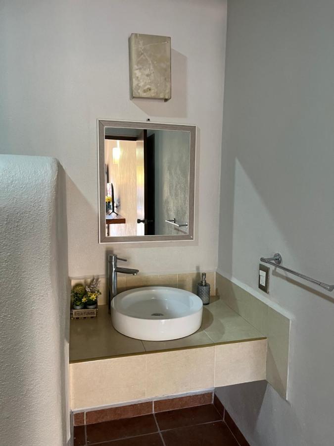 Natura Hotel & Villas Zihuatanejo Kültér fotó