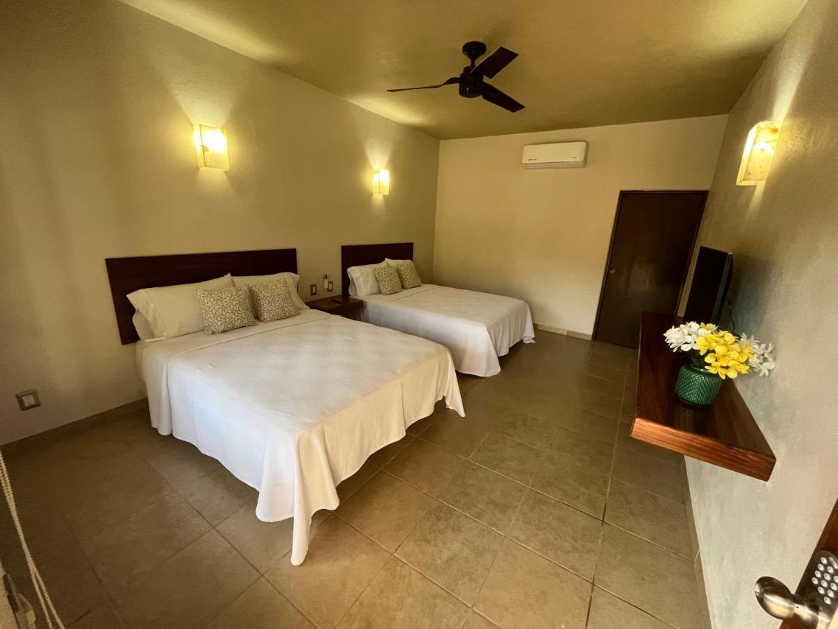Natura Hotel & Villas Zihuatanejo Kültér fotó
